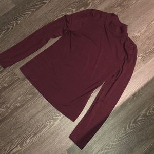 Maroon half turtleneck